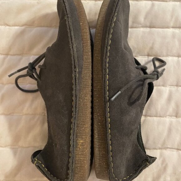 Clark's Artisan Janey Mae Suede Shoes - Picture 3 of 3